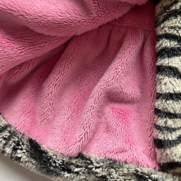 Wideon Animal Print Toddlers Faux Fur Coat Size 12 months - Picture 3 of 7